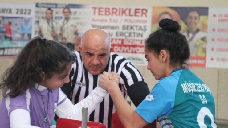 Yıldızlar Bilek Güreşi Müsabakaları başladı