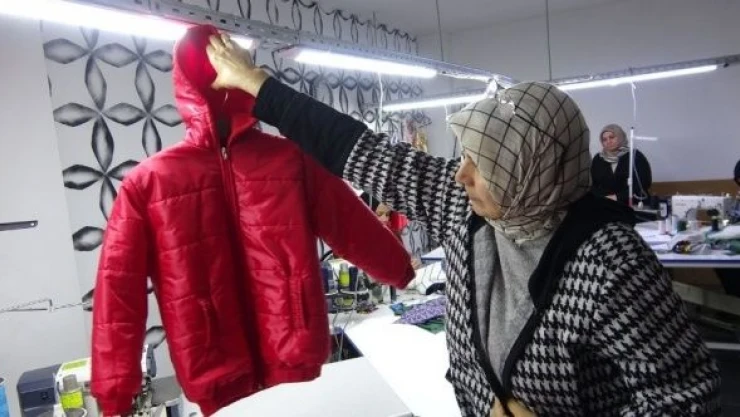 Elazığ Halk Eğitim Merkezi depremzedeler için seferber oldu