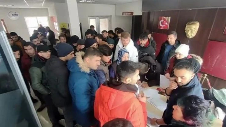 Erzurum'dan deprem bölgesine bin 872 personel, 372 araç