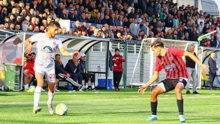 ES Elazığspor Burak Konaç'ı renklerine bağladı