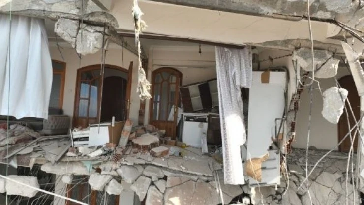 Hatay'da evler dronla görüntülendi... Korku filmi seti gibi