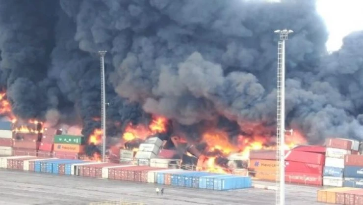 İskenderun limanındaki yangın drone ile görüntülendi