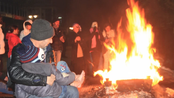 Malatyalılar geceyi dışarıda geçiriyor