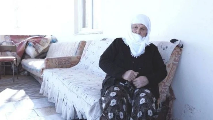 Sarıgül Nine, söyle hangi elini öpelim!? İkinci düvesini de bağışladı