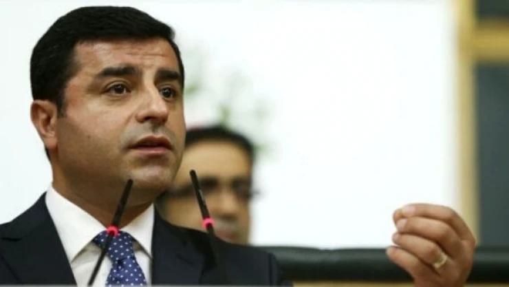 Selahattin Demirtaş: &quotSeçimi ertelemek siyasi darbe olur"