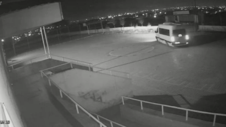 Van'da okuldan kömür çaldılar