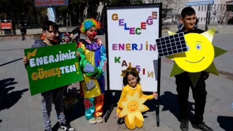 Romanya işbirliğiyle öğrenciler eTwinning projesi ile buluştu