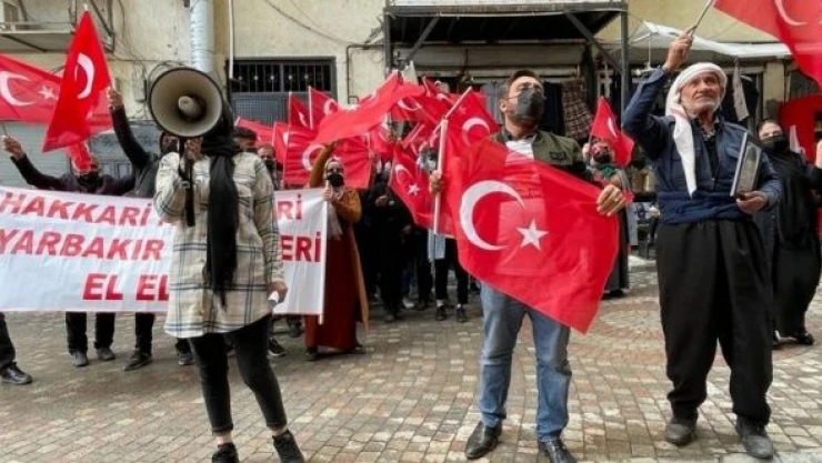 Hakkarili anneler 43 haftadır nöbette