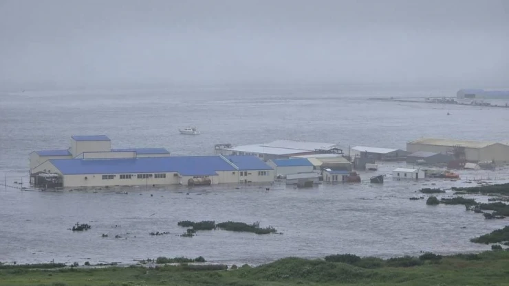 8,8 büyüklüğündeki deprem Rusya'da tsunamiye neden oldu
