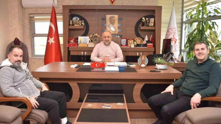 Afyonkarahisar'da kano sporunun gelişmesi için bir araya gelindi