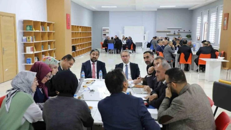 Ağrı'da 'Türkiye Yüzyılı Din Öğretimi Çalıştayı' yapıldı