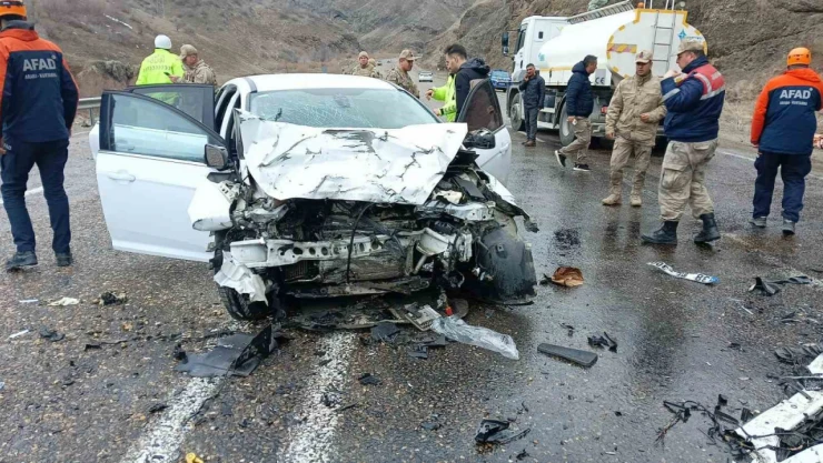 Ağrı'da feci kaza: 1 ölü, 6 yaralı