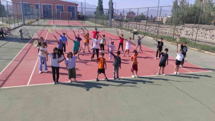 Ağrı Gençlik ve Spor İl Müdürlüğü, yaz boyu 8 bin genci sporla buluşturdu