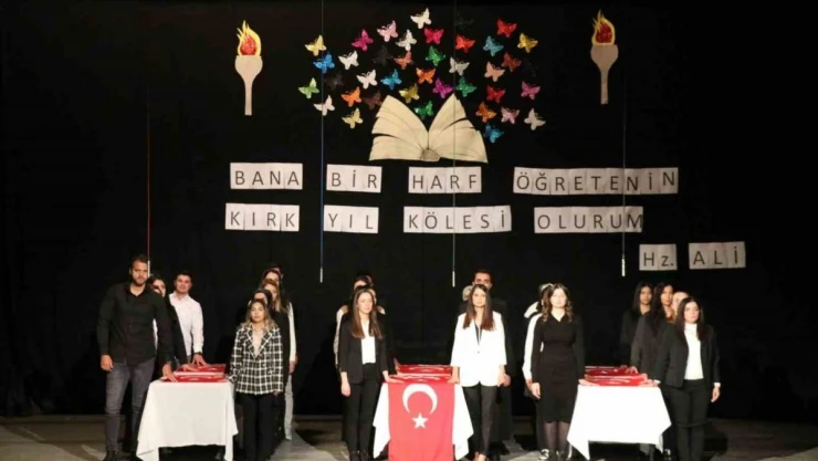 Ahlat'ta 24 Kasım Öğretmenler Günü kutlandı