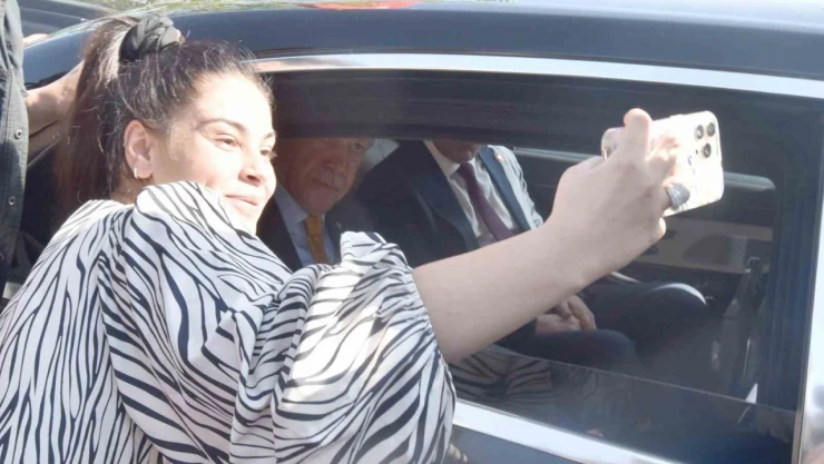 Ahlat'ta Cumhurbaşkanı Erdoğan'a büyük ilgi