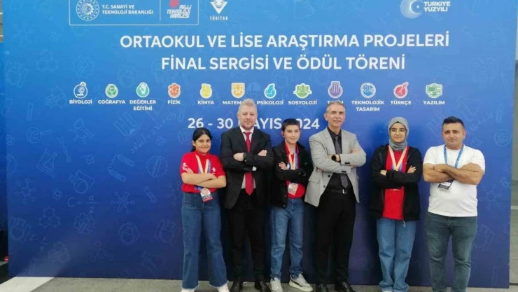 Ahlatlı öğrenciler Türkiye 3'üncüsü oldu