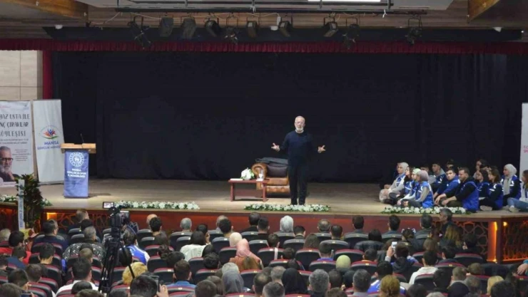 AK Parti'li Yenişehirlioğlu Manisa'da bir dizi program gerçekleştirdi