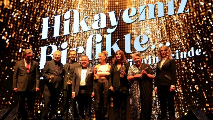 Altın Portakal'da açılış galası yapıldı