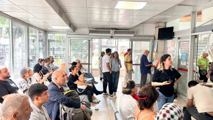 Ankara'da ehliyette son gün yoğunluğu