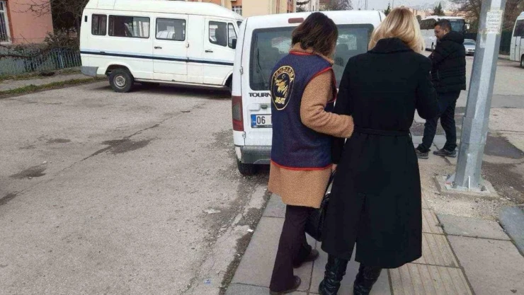 Ankara'da kesinleşmiş hapis cezası bulunan 2 şahıs yakalandı