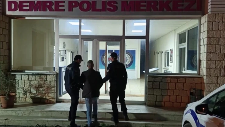 Antalya'da 200 şüpheli yakalandı