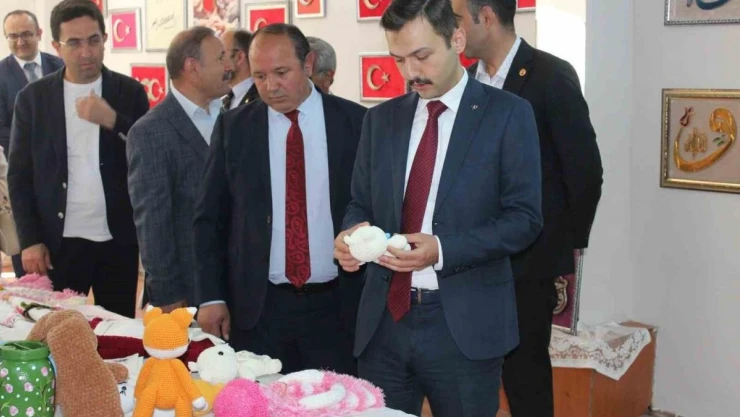 Aşkale'de el emeği göz nuru sergisi