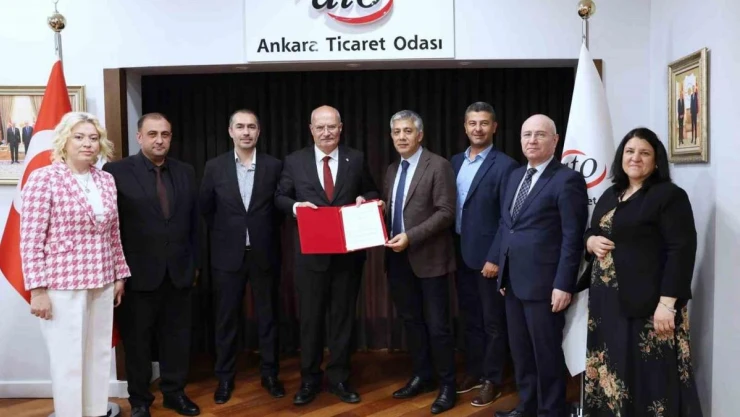 ATO'nun hizmet binası bahçesine otopriz