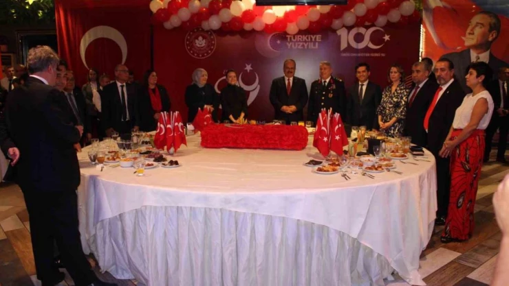 Aydın'da, Cumhuriyet Resepsiyonu gerçekleştirildi