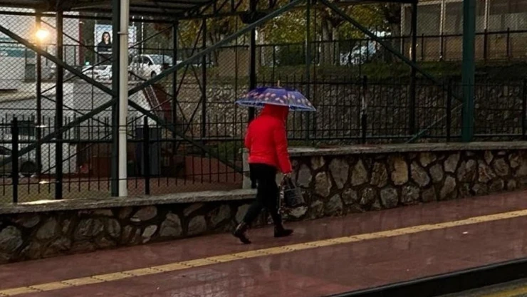 Aydın'da sağanak yağış etkili oluyor