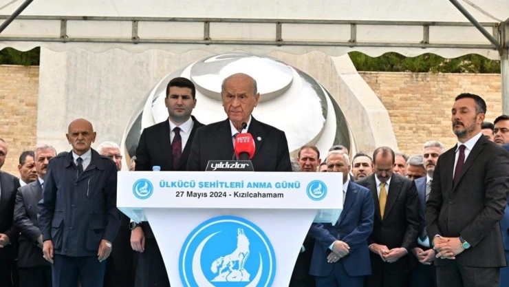 Bahçeli: 'MHP ve Ülkü Ocakları düşmanlığının sahnesi gazete ve televizyonlarda haksız ve hayasız iddialarda bulunan kim varsa mahkemede dinlenmelerini istiyoruz'