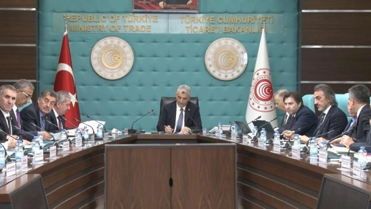 Bakan Bolat: 'Çiftçilerimizin ekonomik ve sosyal refahını arttırmak için kooperatiflerimize destek vermeye devam edeceğiz'