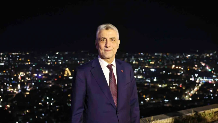 Bakan Bolat, Şam'da Kasiyun Dağı'nı ziyaret etti