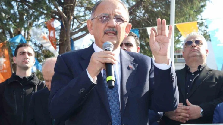 Bakan Özhaseki: 'İzmir'de tam 21 tane 6'nın üzerinde şiddette deprem üretebilecek fay hattı var'