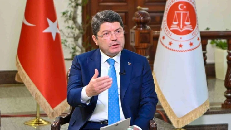 Bakan Tunç: 'Türkiye Yüzyılı'nın ilk Yargı Reformu Strateji Belgesi'ni vatandaşlarımızın görüş ve önerisine açtık'