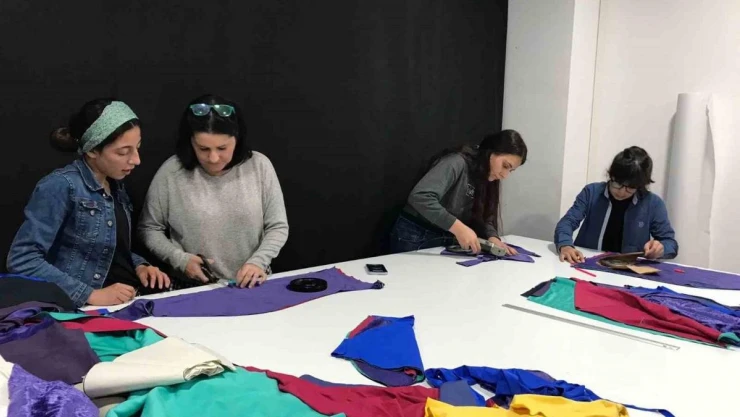 Başkaleli öğrenciler Avrupa'da eğitim aldı