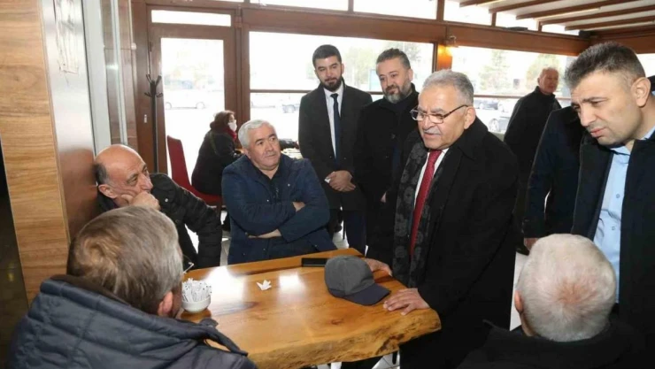 Başkan Büyükkılıç, Kocasinan Akademi'de gençlerle bir araya geldi