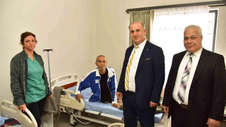 Başkan Kaya, koca çınarları unutmadı