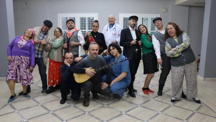 Başkan Özcan tüm sanatseverleri davet etti