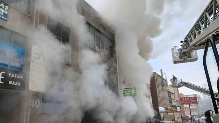Başkentteki imalathane yangını kontrol altına alındı
