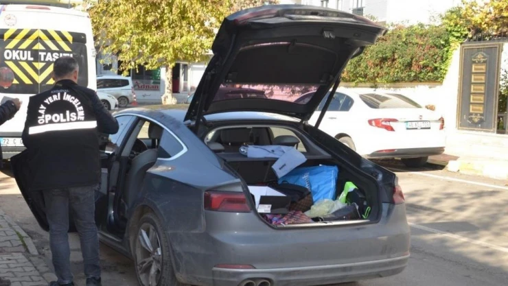 Batman'da park halindeki araçtan bilgisayar çalındı