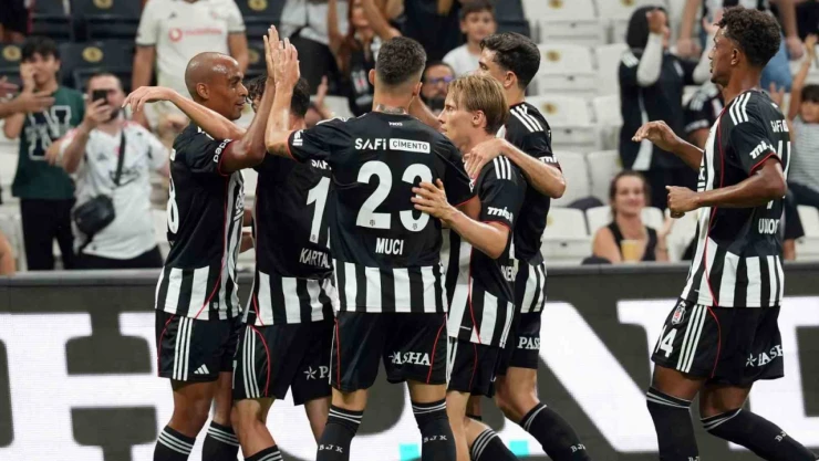 Beşiktaş, UEFA Konferans Ligi'nde play-off'a yükseldi
