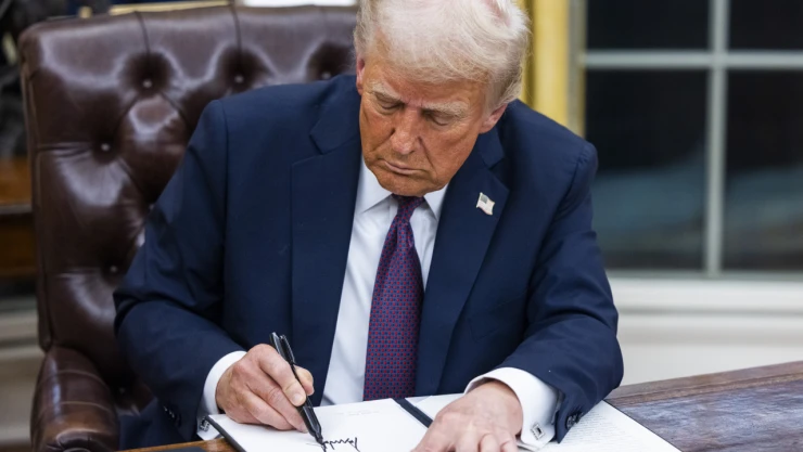 Beyaz Saray, ABD Başkanı Donald Trump'ın yarın Suudi Arabistan'da Suriye Devlet Başkanı Ahmed eş-Şara ile görüşeceğini açıkladı