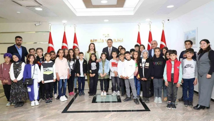 Bitlis'te 'İlimizi Tanıyalım Projesi' devam ediyor