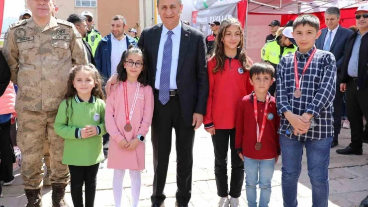 Bitlis'te Trafik Haftası etkinlikleri