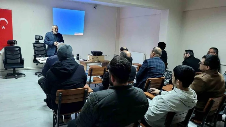 Bozdoğan'da din görevlileri kursta buluştu