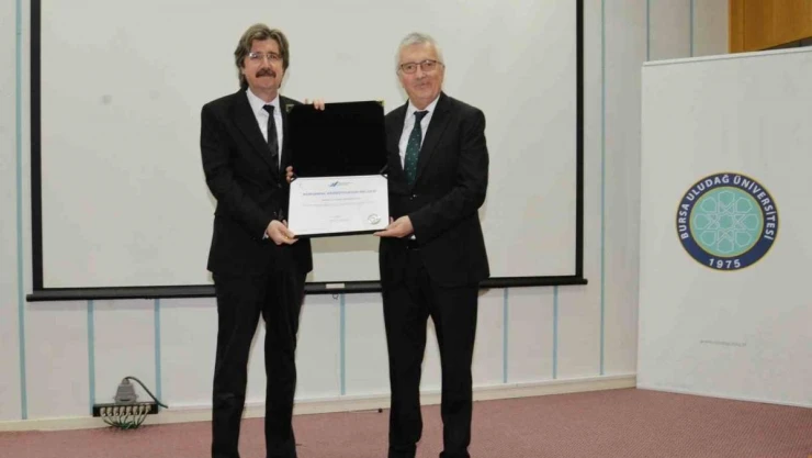 BUÜ, YÖKAK Akreditasyon Belgesi'ni aldı