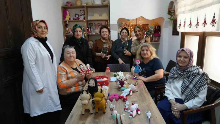 Can sıkıntısından başladıkları kurs sayesinde asgari ücretten fazlasını kazanıyorlar