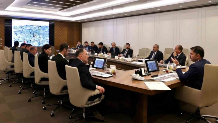 Çevre, Şehircilik ve İklim Değişikliği Bakanı Kurum, ilk ziyaretini deprem bölgesine yapacak