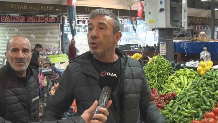 CHP'nin boykot çağrısı CHP'li esnafa takıldı