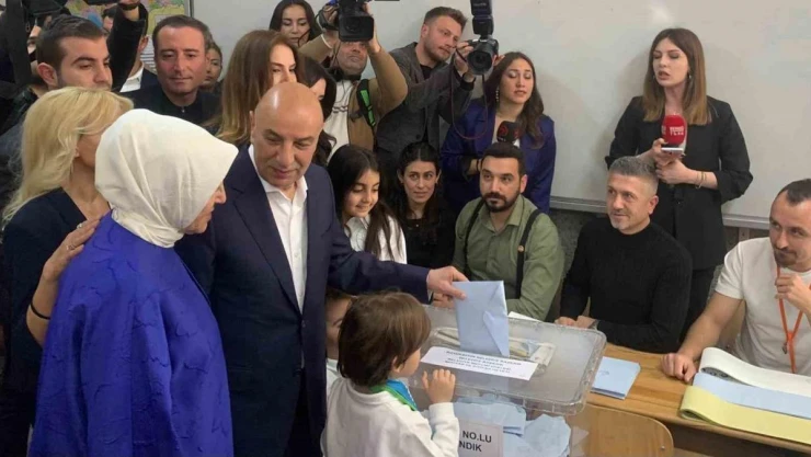 Cumhur İttifakı Adayı Altınok oyunu kullandı